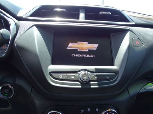 Used 2023 Chevrolet TrailBlazer LT FWD image 11