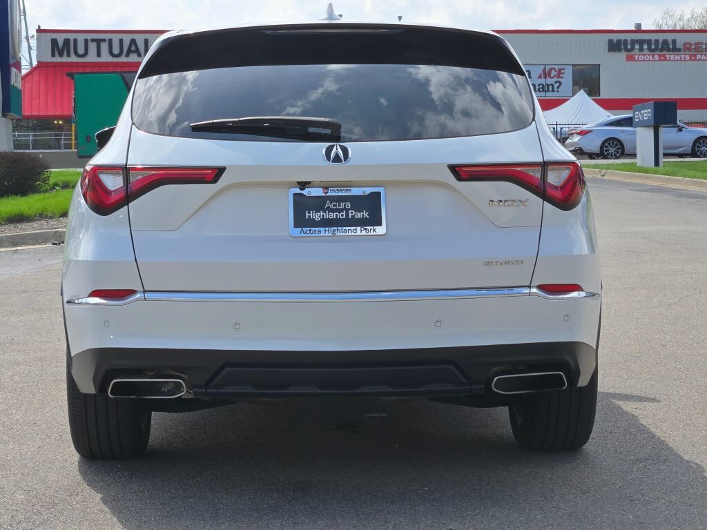 Used 2023 Acura MDX w/ Technology Package AWD/4WD image 17