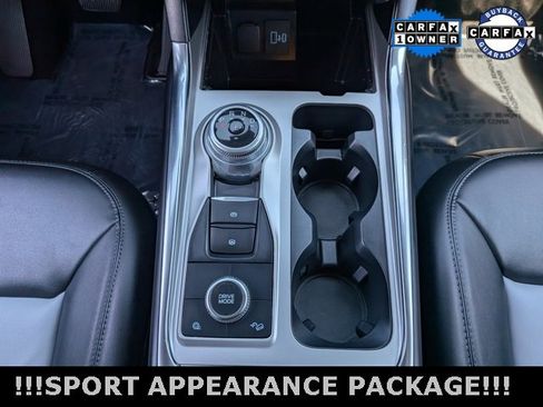 Used 2022 Ford Explorer XLT w/ Equipment Group 202A image 31