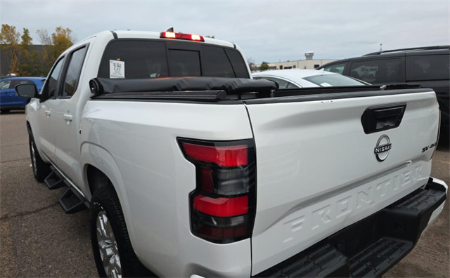Used 2022 Nissan Frontier SV AWD/4WD image 5