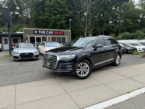 Used 2017 Audi Q7 3.0T Premium AWD/4WD image 2