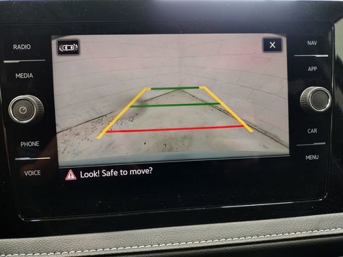 New 2026 Volkswagen Taos SEL AWD/4WD image 8
