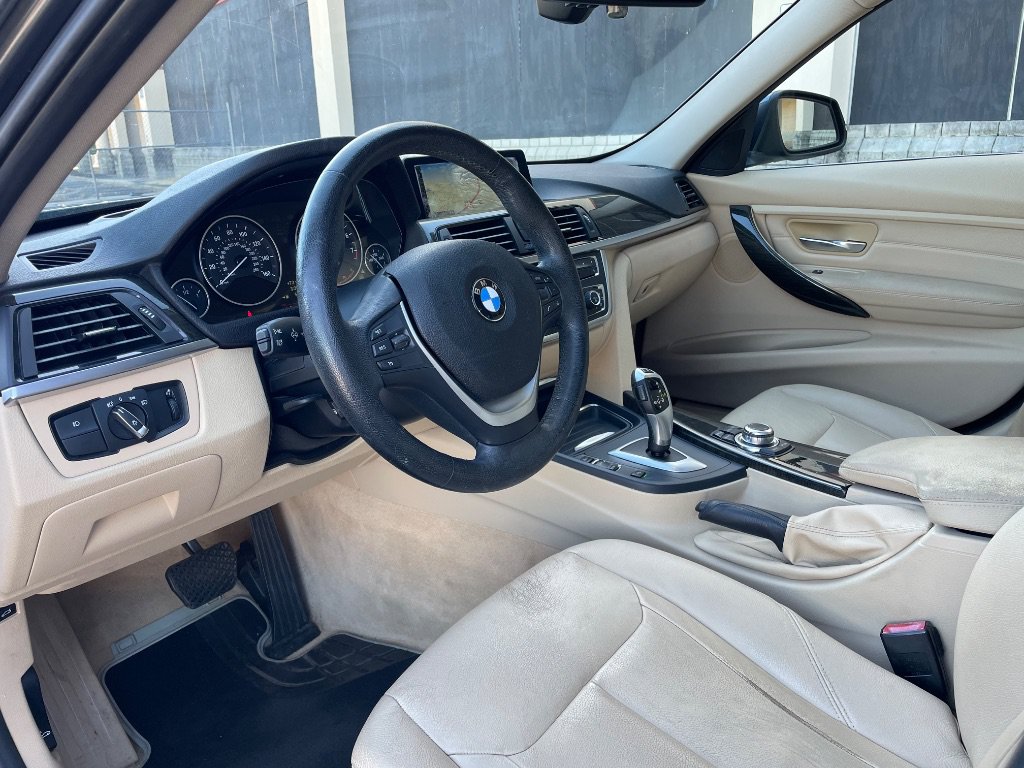Used 2012 BMW 328i Sedan RWD image 35