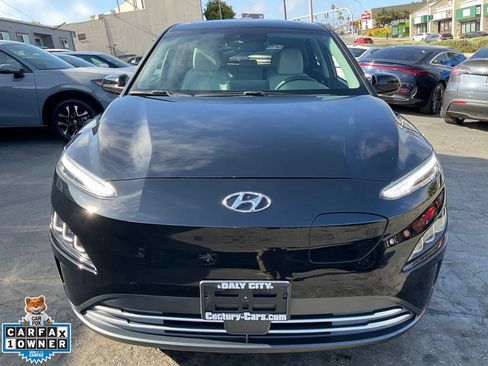 Used 2023 Hyundai Kona Limited FWD image 2
