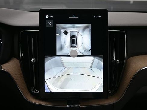 New 2026 Volvo XC60 B5 Plus w/ Protection Package Premier image 22