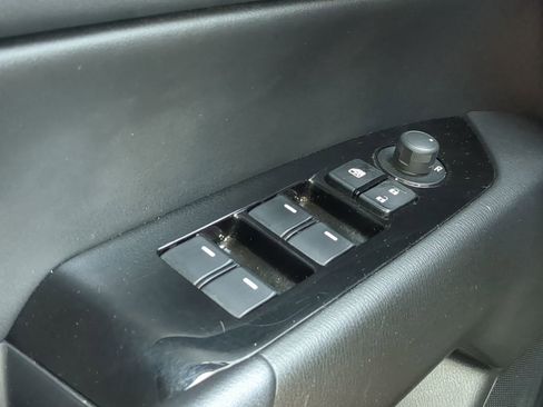 Used 2018 MAZDA CX-5 Touring image 22