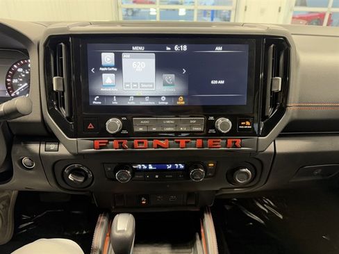 Used 2025 Nissan Frontier PRO-4X image 35