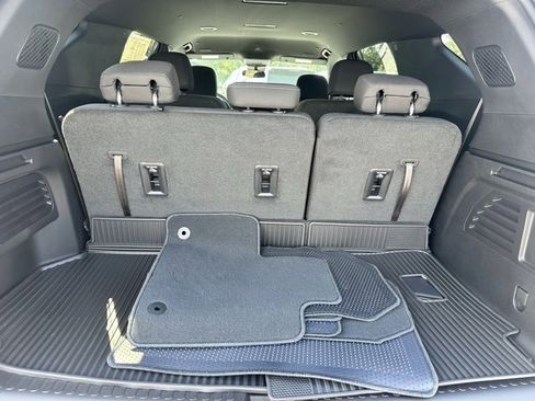 New 2026 Chevrolet Traverse LT w/ LPO, Floor Liner Package image 9
