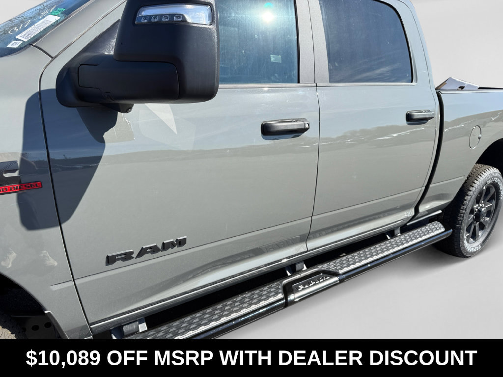 New 2026 RAM 3500 Big Horn AWD/4WD image 31