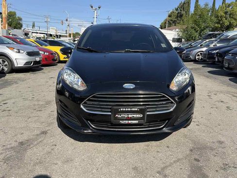 Used 2016 Ford Fiesta SE FWD image 2