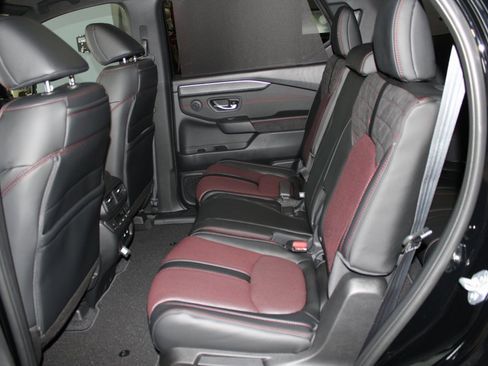 New 2026 Honda Pilot Black Edition image 25