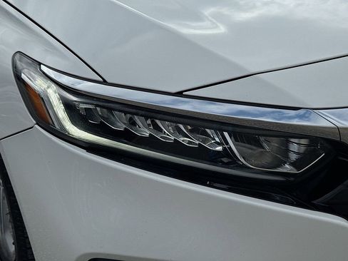 Used 2020 Honda Accord EX image 39