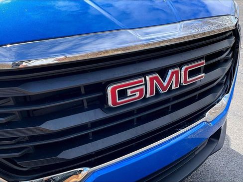 Used 2024 GMC Terrain SLE w/ Driver Convenience Package AWD/4WD image 28