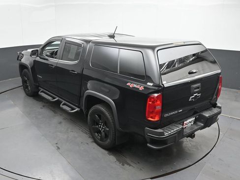 Used 2017 Chevrolet Colorado LT w/ Midnight Edition AWD/4WD image 30