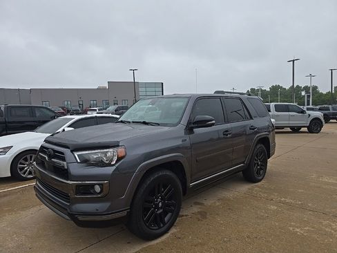 Used 2020 Toyota 4Runner Nightshade AWD/4WD image 3