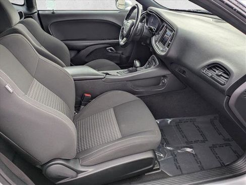 Used 2019 Dodge Challenger R/T w/ Blacktop Package image 20