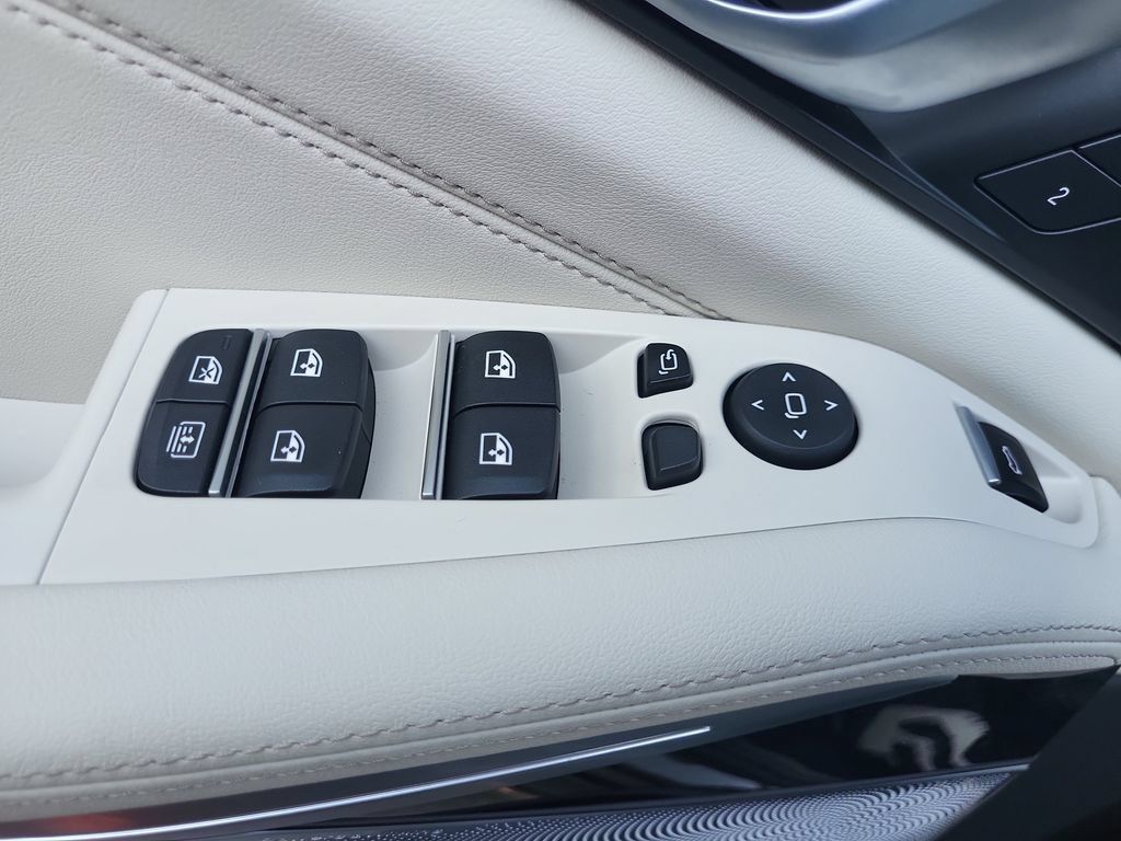Used 2026 BMW X7 M60i AWD/4WD image 15