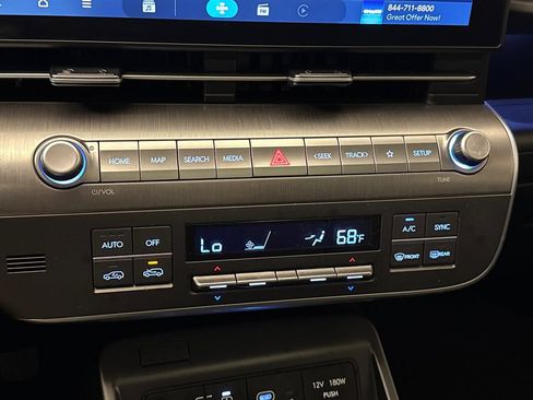 Used 2025 Hyundai Kona Limited AWD/4WD image 26