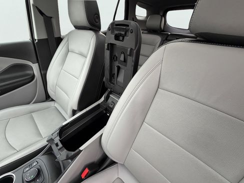 Used 2022 GMC Terrain SLT w/ Infotainment Package II image 27