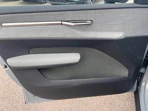 New 2026 Volvo EX30 Cross Country Ultra image 22