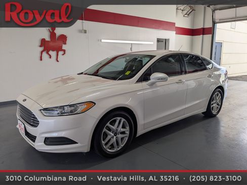 Used 2014 Ford Fusion SE image 1