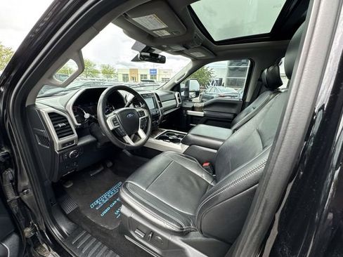 Used 2019 Ford F250 Lariat w/ Lariat Ultimate Package AWD/4WD image 10