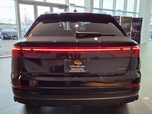New 2026 Audi Q8 Premium image 9