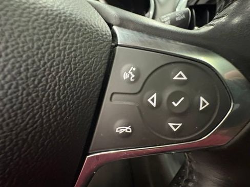 Used 2018 Chevrolet Traverse LT FWD image 19