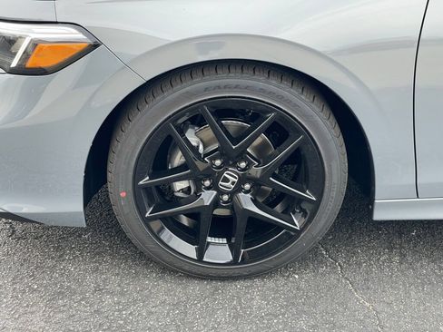 Used 2025 Honda Civic Sport image 17