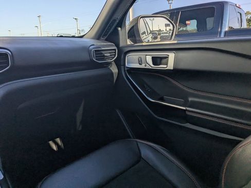 Used 2023 Ford Explorer ST-Line w/ Class IV Trailer Tow Package image 17