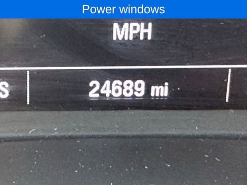 Used 2025 Chevrolet Malibu RS FWD image 16