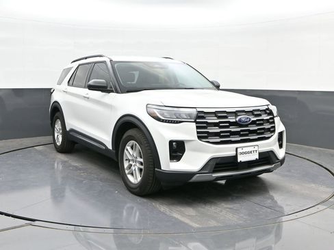 Used 2025 Ford Explorer Active w/ Active Comfort Package image 20