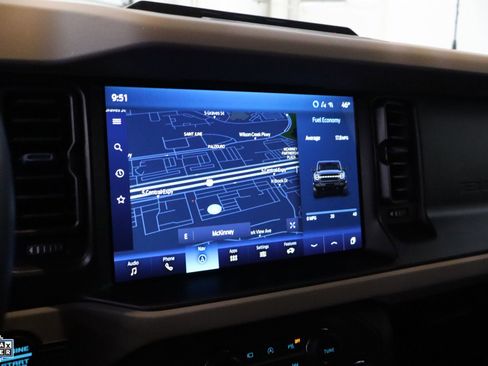 Used 2023 Ford Bronco Wildtrak image 21