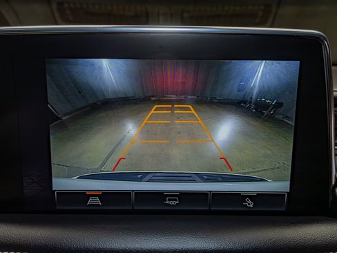 Used 2023 GMC Yukon SLT w/ Max Trailering Package image 19