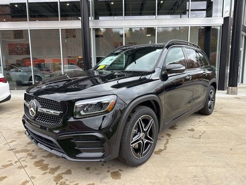 New 2026 Mercedes-Benz GLB 250 4MATIC image 4