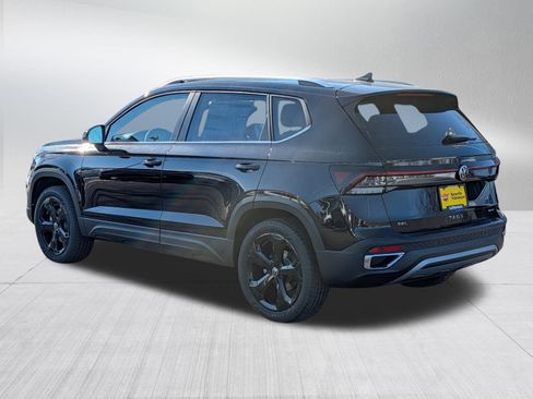 New 2026 Volkswagen Taos SEL image 3