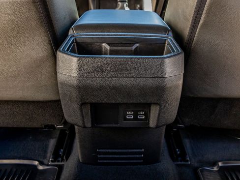 Used 2024 Toyota Tacoma TRD Off-Road image 31