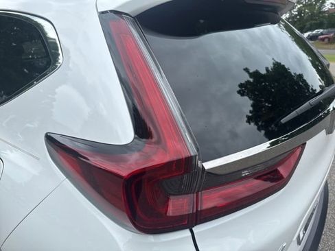 Used 2022 Honda CR-V Touring image 10
