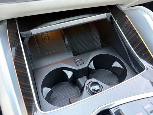 Certified 2025 BMW X6 M60i image 27