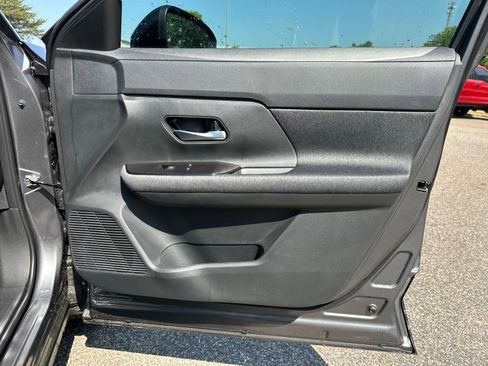 New 2026 Nissan Kicks SV w/ SV Premium Package FWD image 12