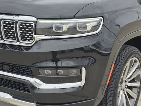 Used 2022 Jeep Grand Wagoneer Series II w/ Premium Group II image 10