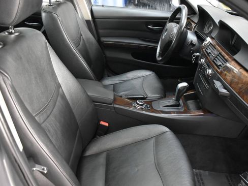 Used 2011 BMW 328i xDrive Sedan AWD/4WD image 28