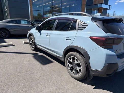 Used 2020 Subaru Crosstrek 2.0i Premium w/ Moonroof Package 2 AWD/4WD image 3