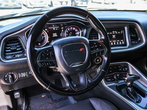 Used 2019 Dodge Challenger SXT RWD image 15
