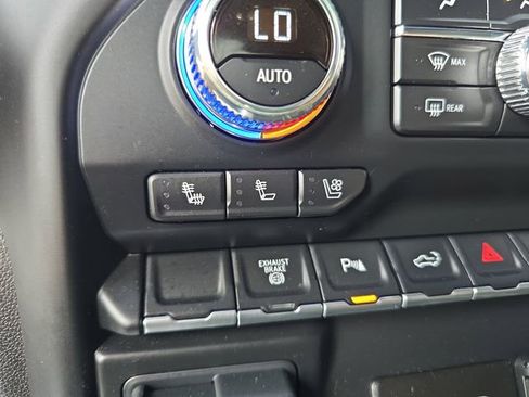 Certified 2022 GMC Sierra 2500 AT4 w/ AT4 Preferred Package image 20