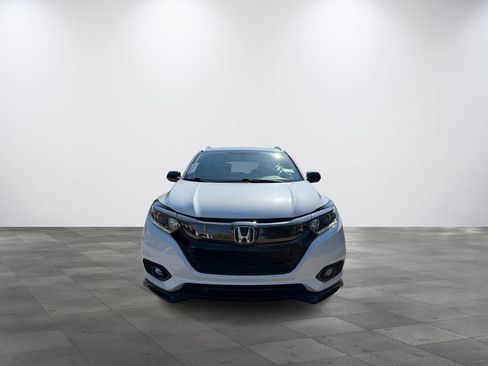 Used 2021 Honda HR-V Sport image 2