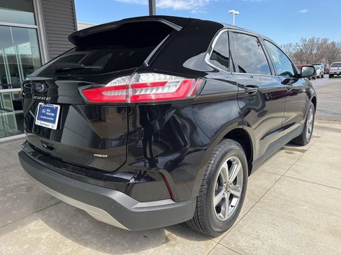 Certified 2024 Ford Edge SEL w/ Convenience Package AWD/4WD image 8