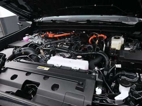 Used 2025 Toyota Tacoma TRD Off-Road AWD/4WD image 21