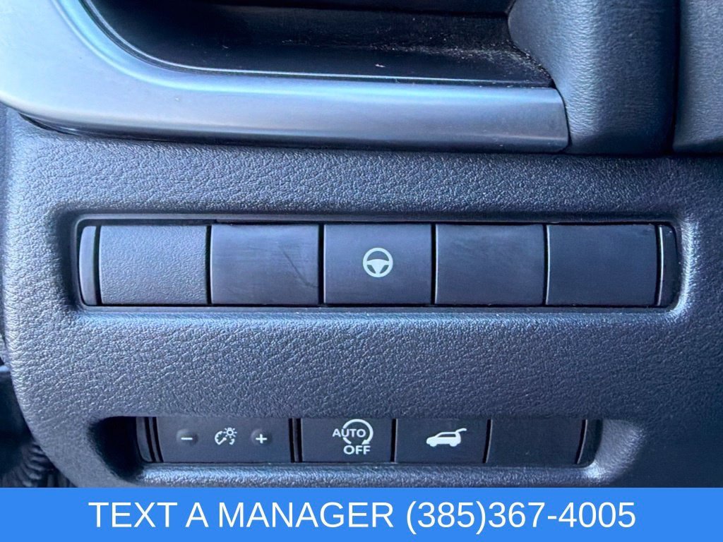 Used 2026 Nissan Rogue SV AWD/4WD image 25