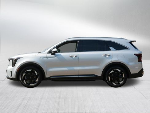 Certified 2025 Kia Sorento SX Prestige AWD/4WD image 4